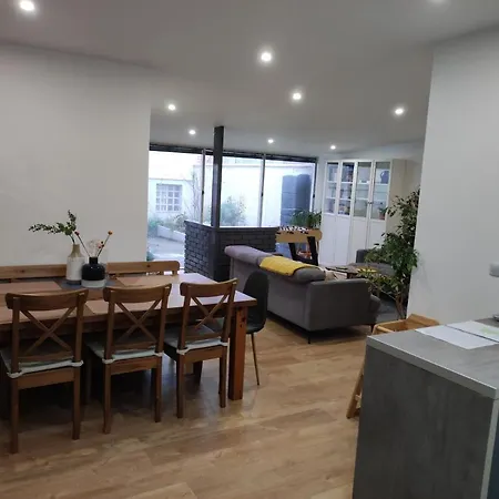 別荘 Maisonette Chaleureuse De 75 M², Proche De Paris. ヴィルモンブル