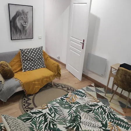 別荘 Maisonette Chaleureuse De 75 M², Proche De Paris. ヴィルモンブル